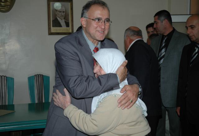 Annelerimiz, Karşılıksız Emek Ve Sevgileriyle En Değerli Varlıklarımızdır