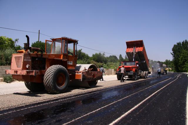 Oğuzeli-Yeşildere Bağlantı Yolu Satih Kaplama Çalışmaları Başladı