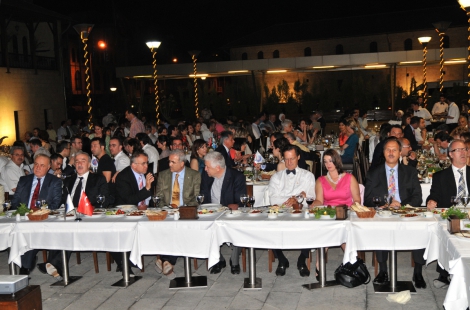 Başkan Güzelbey, Diş Hekimlerine Gaziantepi Anlattı