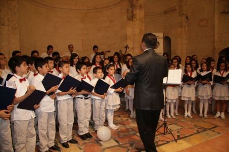 Büyükşehir Belediyesi Çocuk Korosu Büyüledi