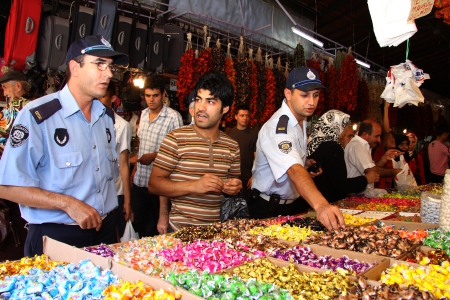 Halkımızın Huzurlu Bir Bayram Geçirmesi İçin Çalışıyoruz