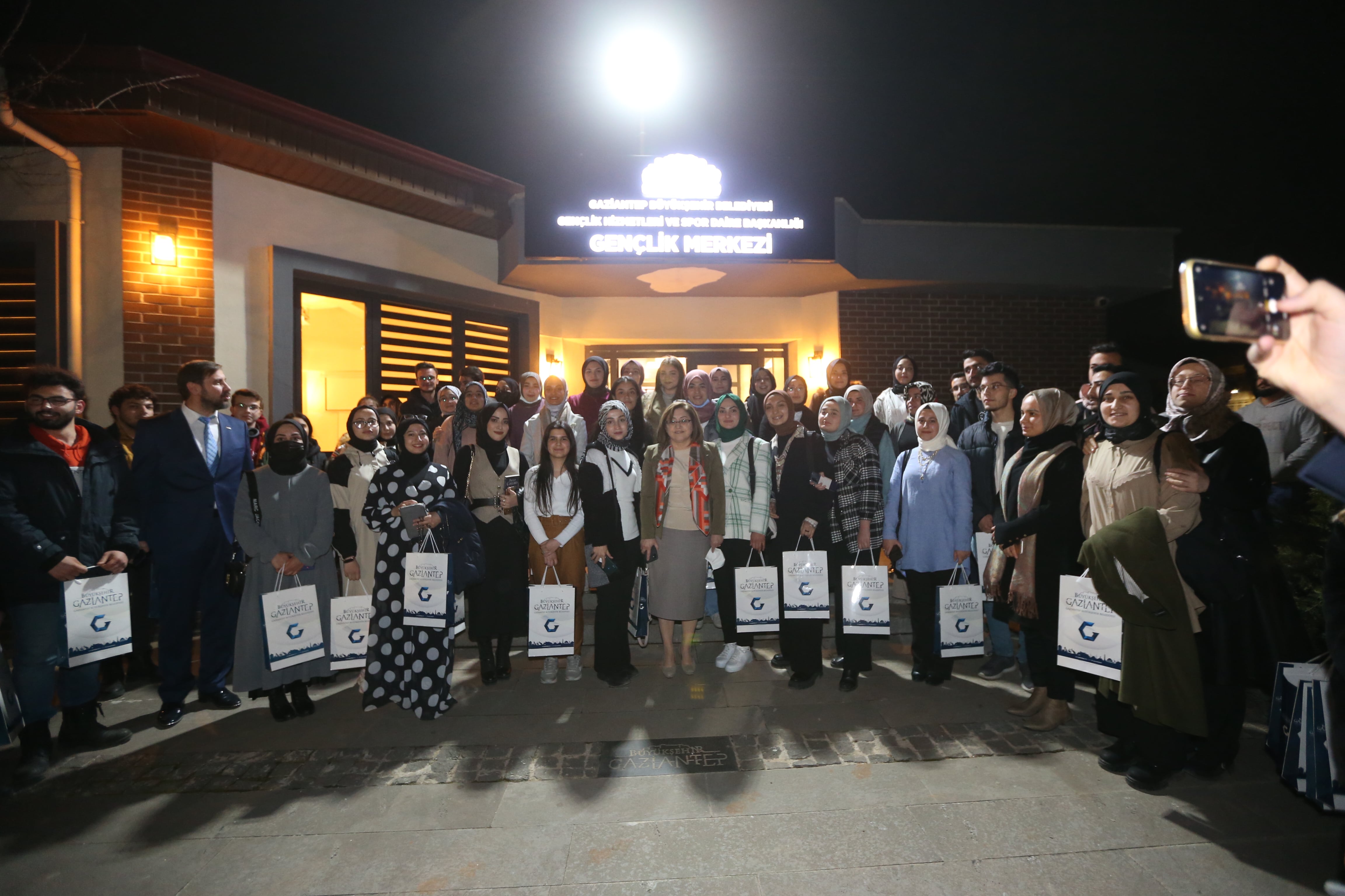 Öğrencilerle Simyacı Kitabının Kitap Tahlil Programı 