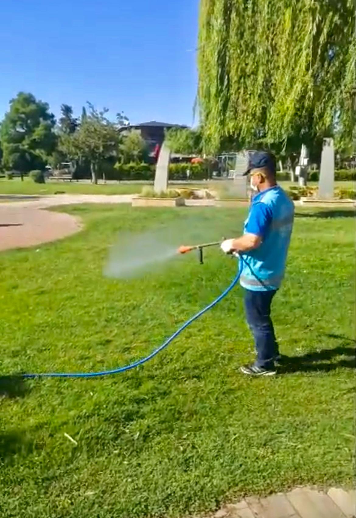 GAZİANTEP BÜYÜKŞEHİR'DEN KENE VE DİĞER ZARARLILARA KARŞI TEDBİR AMAÇLI İLAÇLAMA