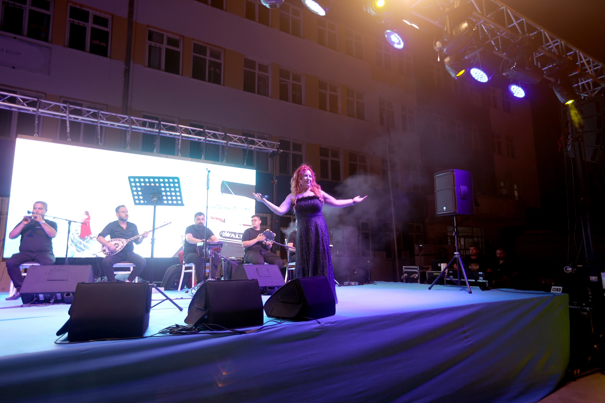 GAZİANTEP BÜYÜKŞEHİR’İN “MAHALLEMDE KONSER VAR” ETKİNLİĞİ BAŞLADI