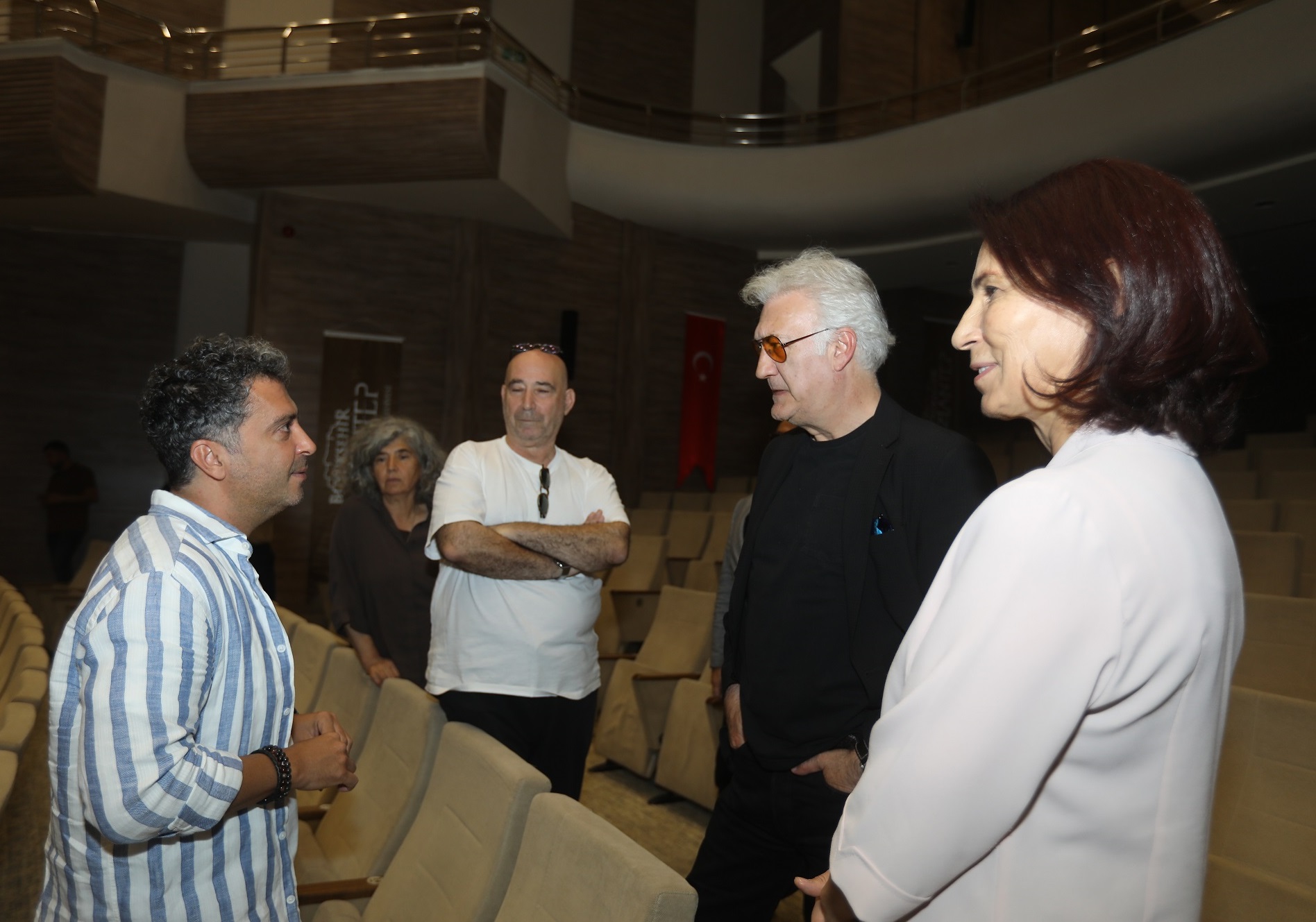 DEVLET TİYATROLARI GENEL MÜDÜRÜ KARADAĞLI GAZİANTEP ŞEHİR TİYATROSU PROVASINDA