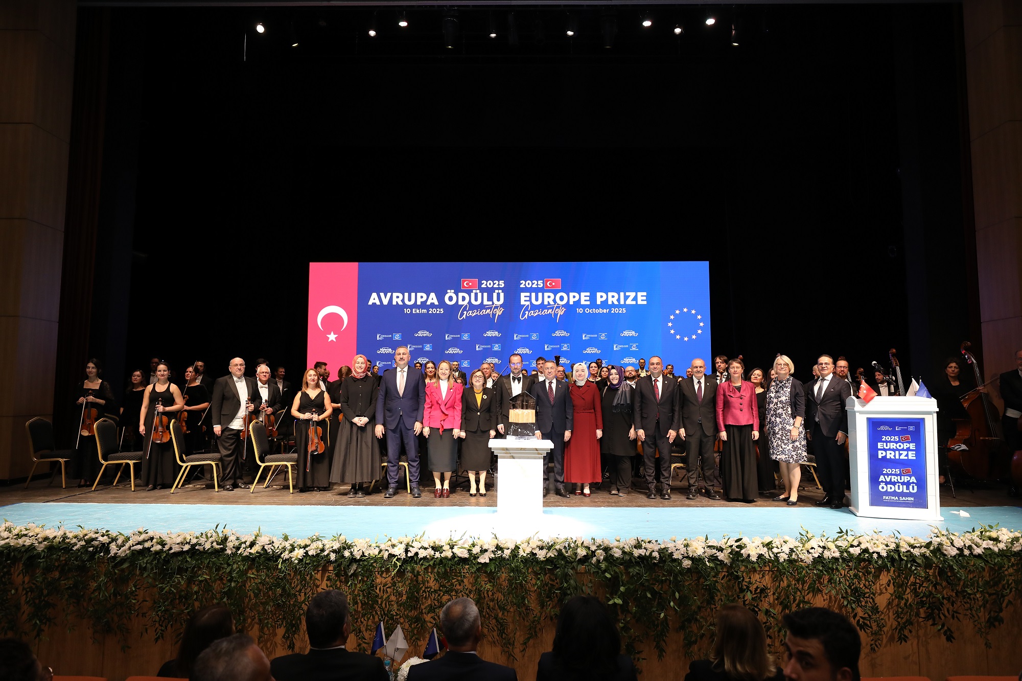 AVRUPA ÖDÜLÜ SANATLA KUTLANDI