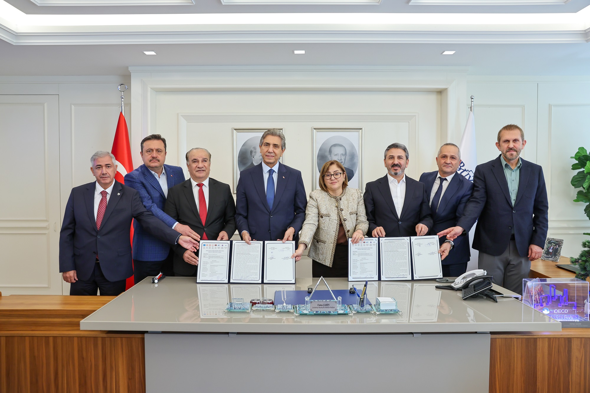 DEPREMDEN ETKİLENEN AMPUTE BİREYLER İÇİN ORTEZ-PROTEZ, MESLEKİ EĞİTİM VE İSTİHDAM DESTEK PROTOKOLÜ İMZALANDI