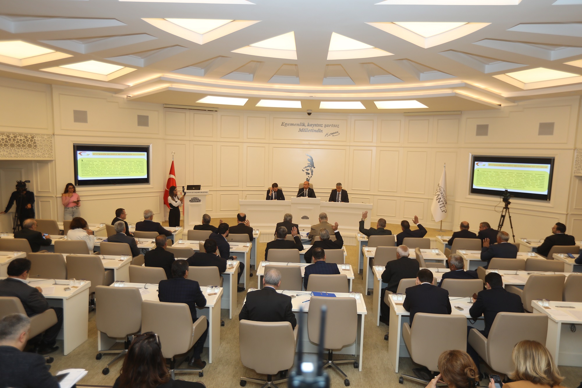 GAZİANTEP BÜYÜKŞEHİR MECLİSİ ATA’YI ANDI