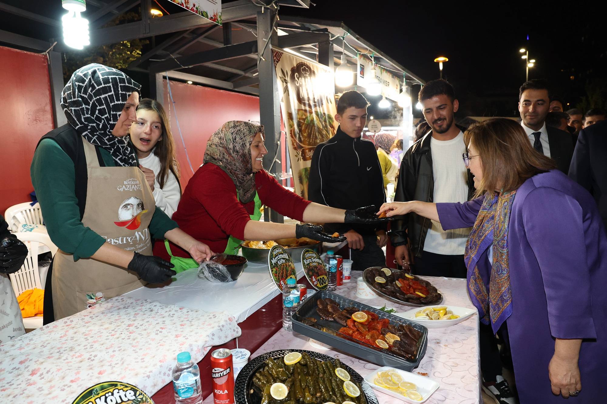 GASTRONOMİ SEKTÖRÜNÜN ÖNDE GELEN İSİMLERİ GASTROANTEP’TE DENEYİMLERİNİ PAYLAŞTI