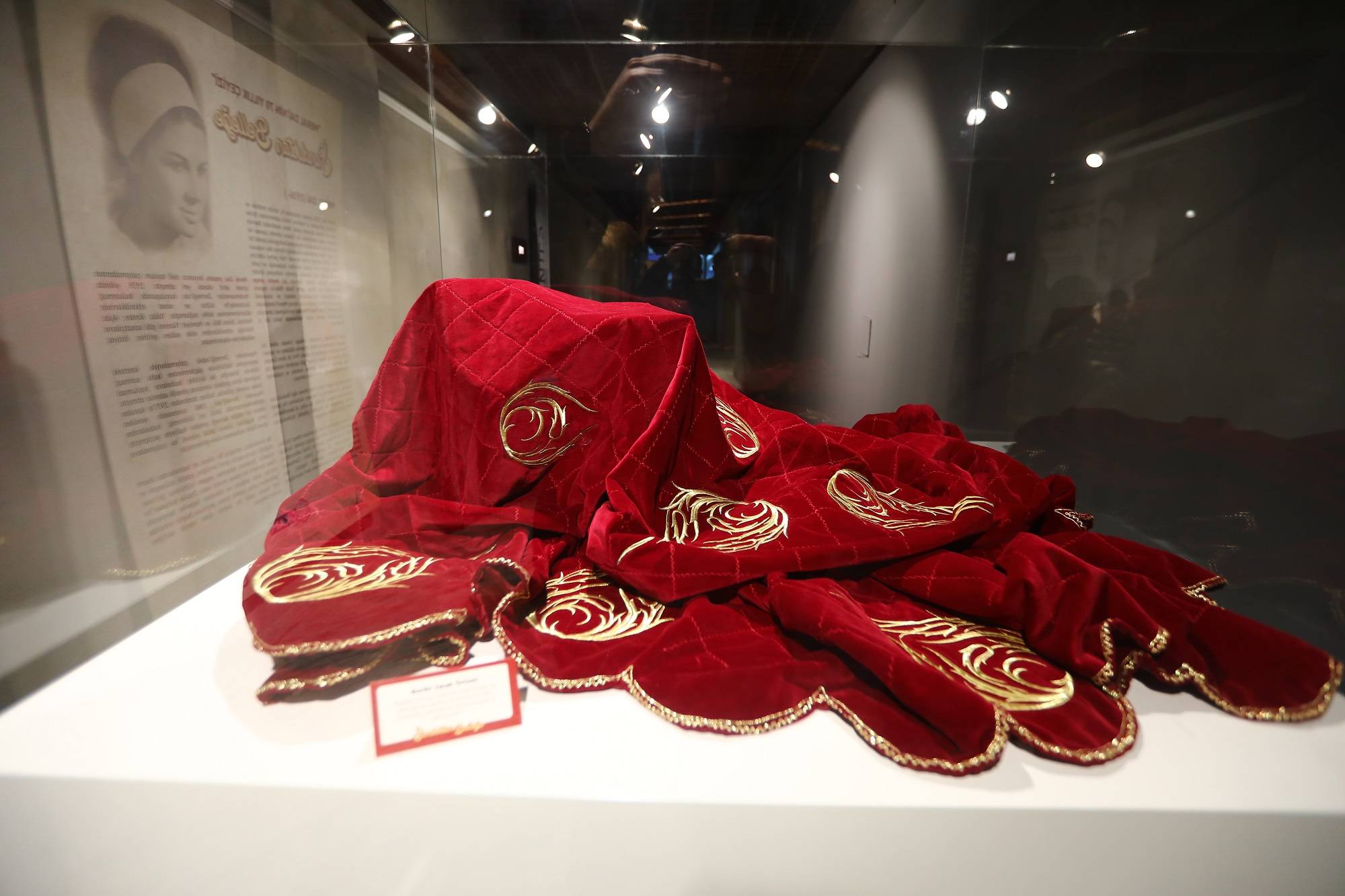 SANDIKTAN BELLEĞE: 70 YILLIK ANTEP İŞİ KÜLTÜRÜ SERGİSİ’NİN AÇILIŞI YAPILDI