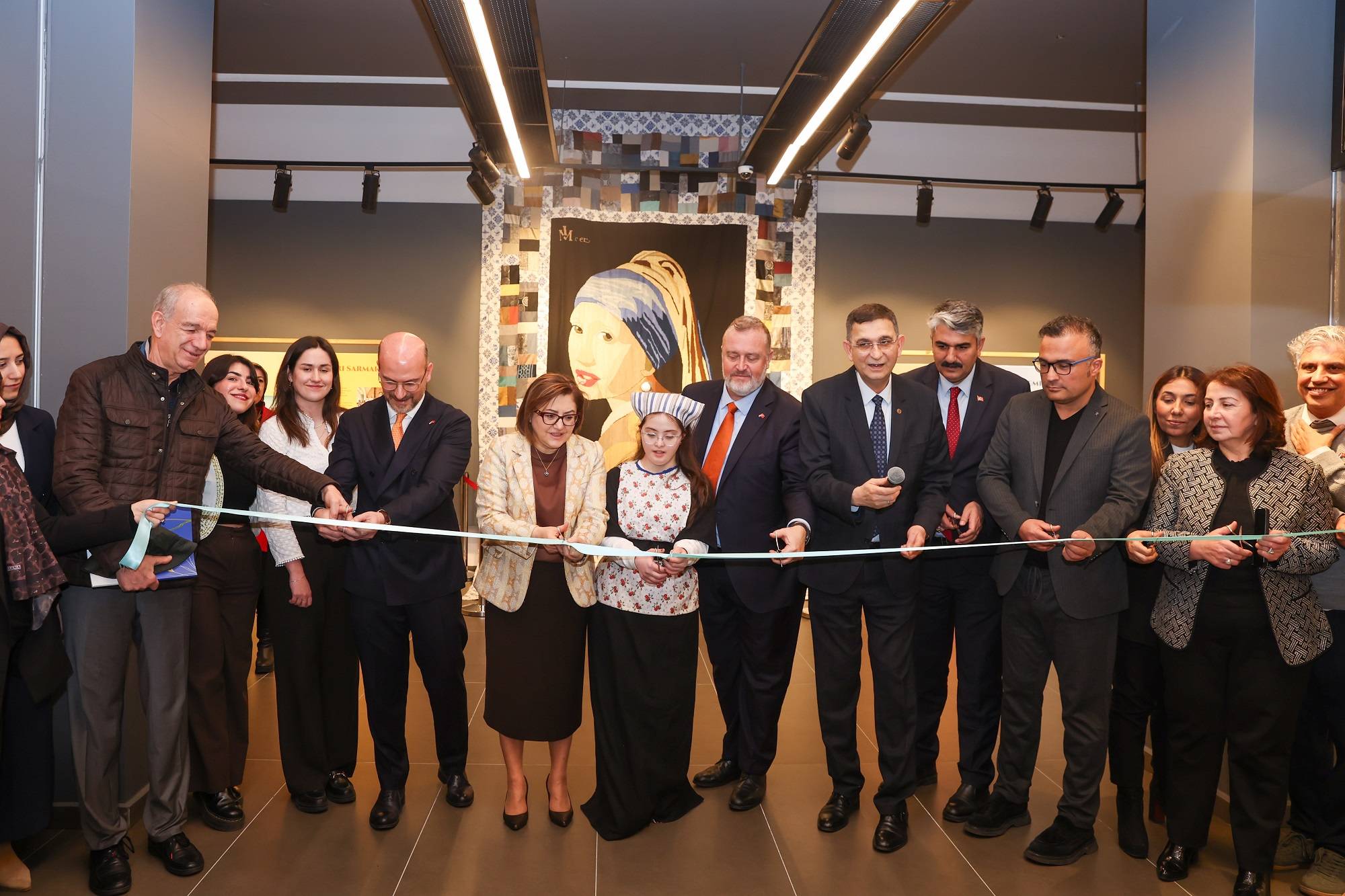 HOLLANDA İLE TÜRKİYE ARASINDAKİ 400 YILLIK BAĞ GAZİANTEP’TE SERGİLENİYOR