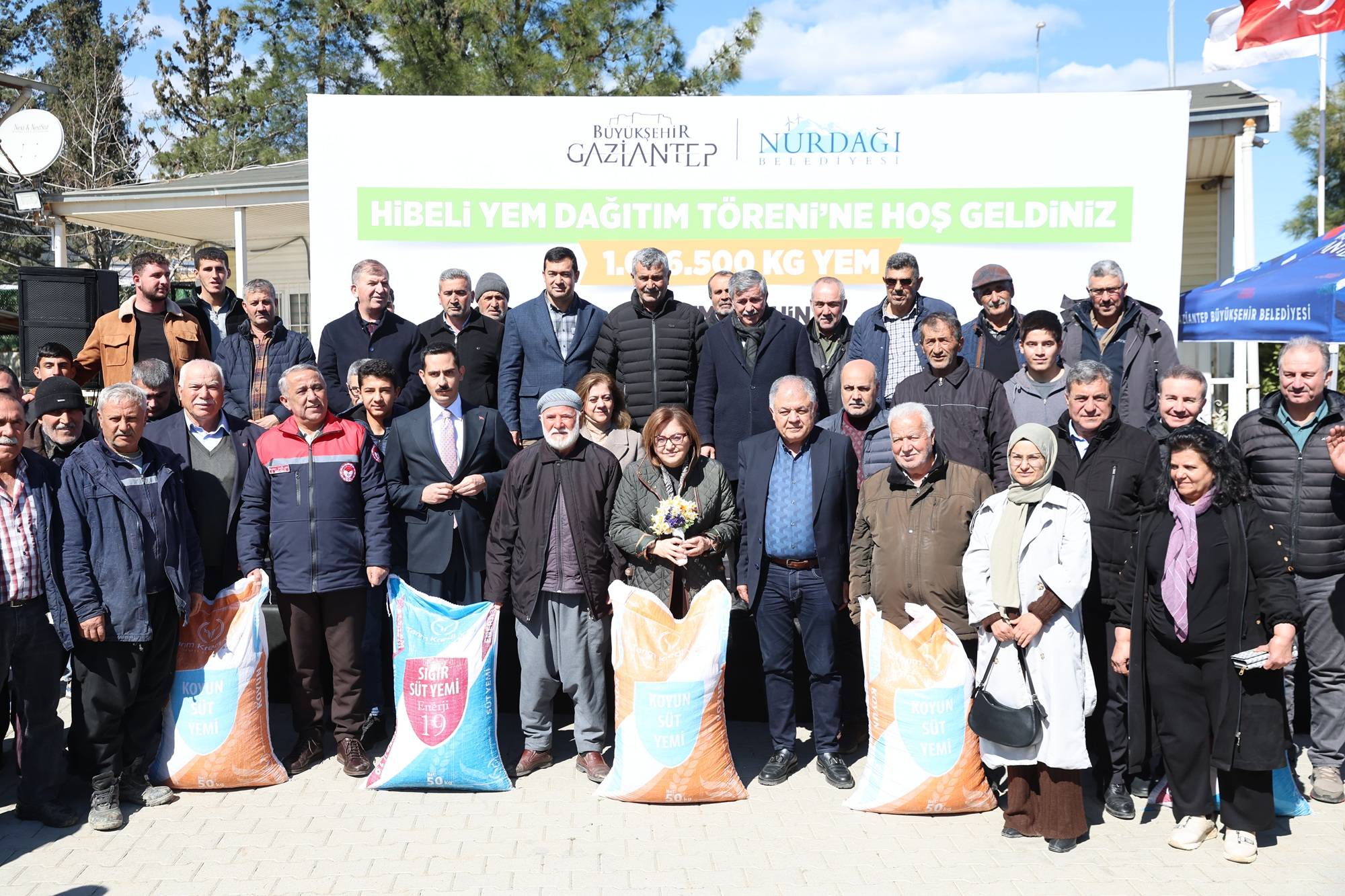 GAZİANTEP BÜYÜKŞEHİR’NDEN 1 MİLYON KİLOYU AŞAN YEM DESTEĞİ
