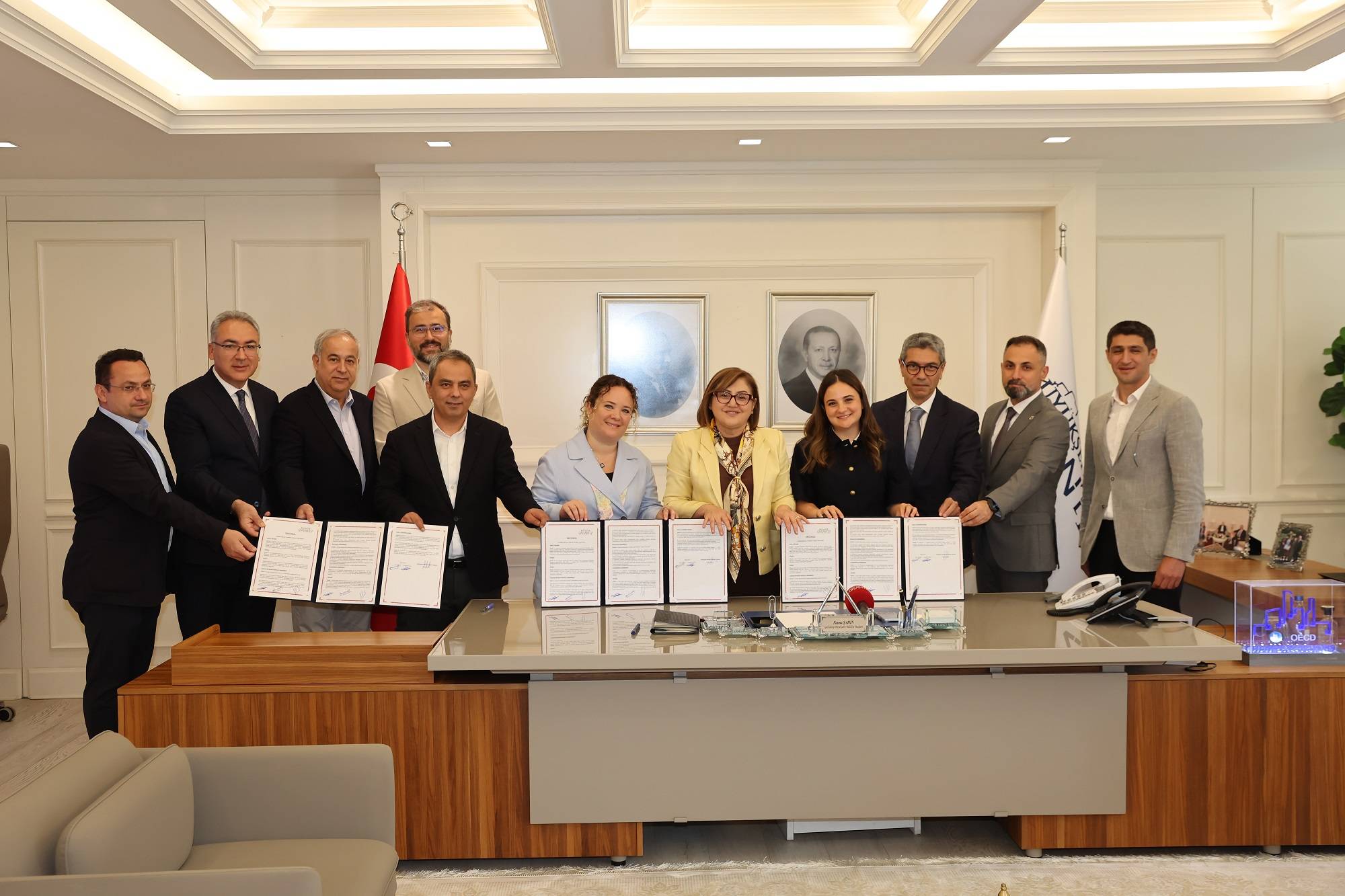 BÜYÜKŞEHİR, TADIM, İPEK YÜCEL SANAT VE EĞİTİM MERKEZİ BİNASI YAPIMI İÇİN PROTOKOL İMZALADI